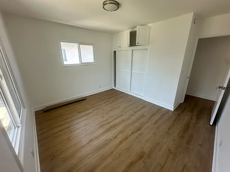 20527 W Vanowen St — Photo 11