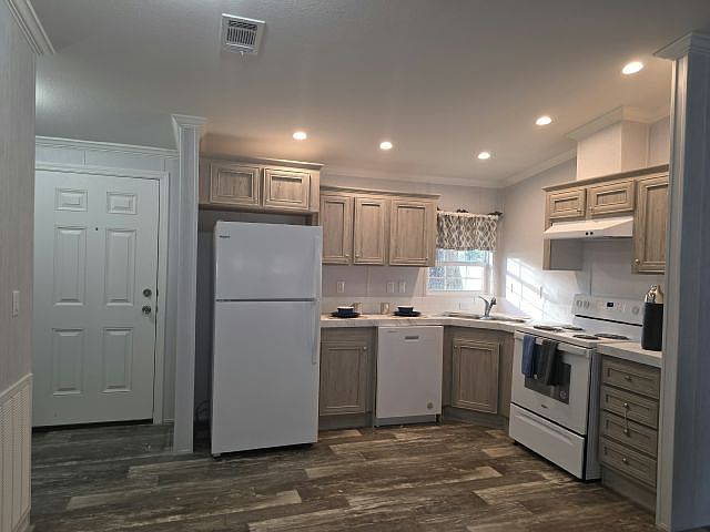 2nd image of 6630 Festival Ln #120