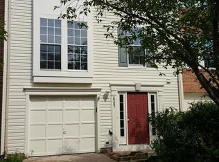6305 Meadow Glade Ln, Centreville, VA 20121