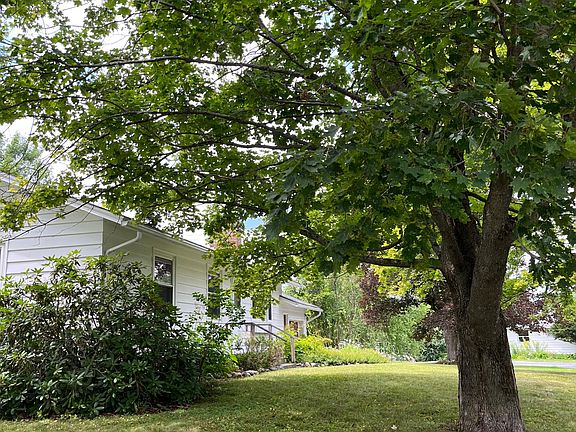 Quiet street with lovely neighbors