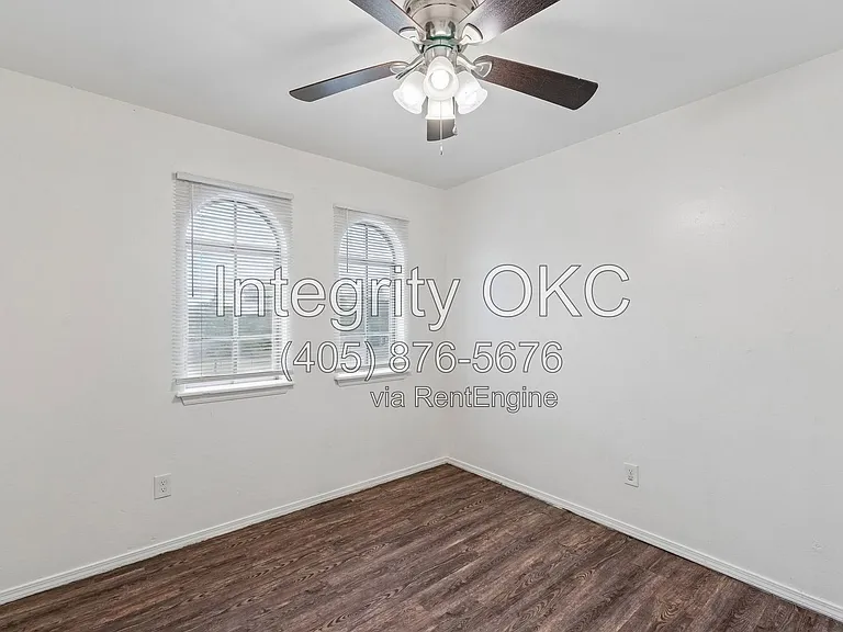8514 Candlewood Dr — Photo 6