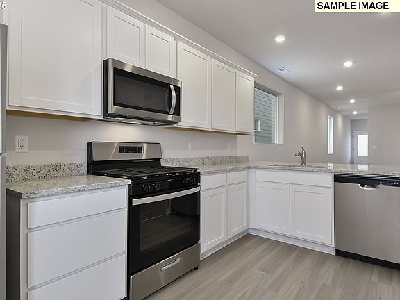 7th image of this home