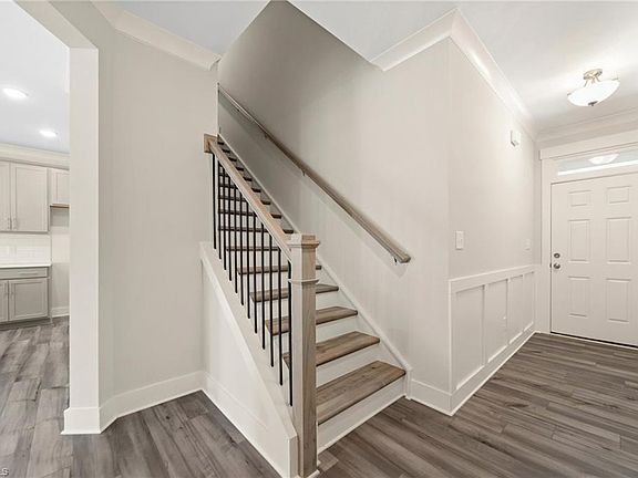 3rd image of 5002 Moonlight Ridge Dr