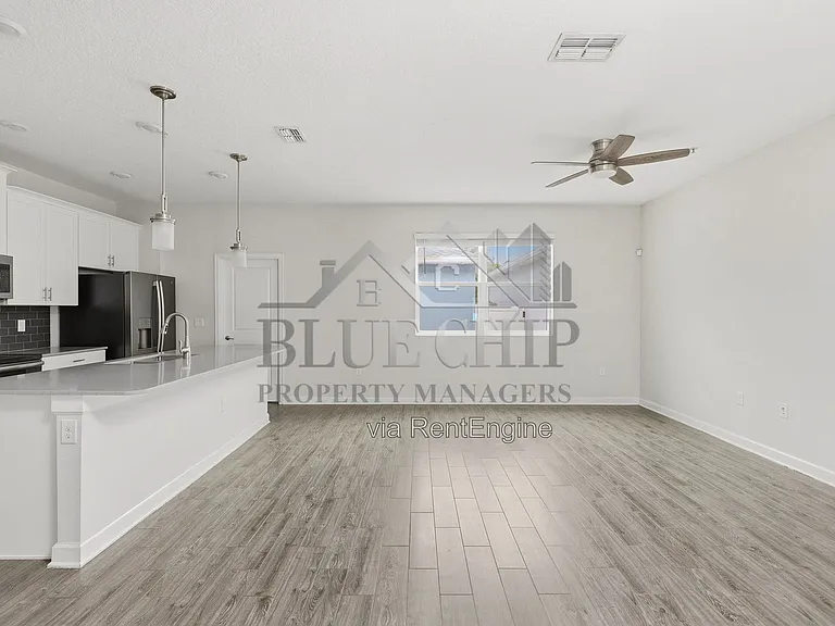 11933 Prologue Ave — Photo 7