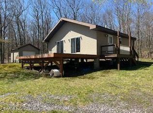 279 Scrub Oak Rd, New Paris, PA 15554