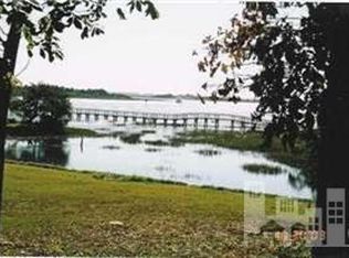 106 Live Oak Ln, Wilmington, NC 28411