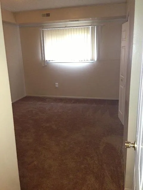 Building Photo - 17035 Raupp St