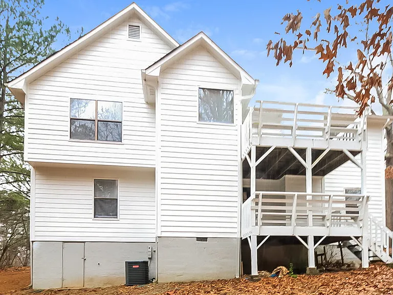4140 Hawkins Xing — Photo 17
