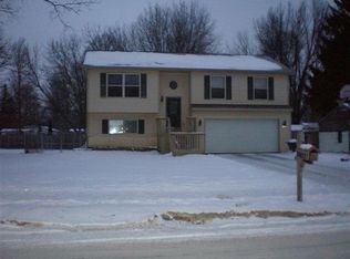 2822 Risdale Ave, Lansing, MI 48911