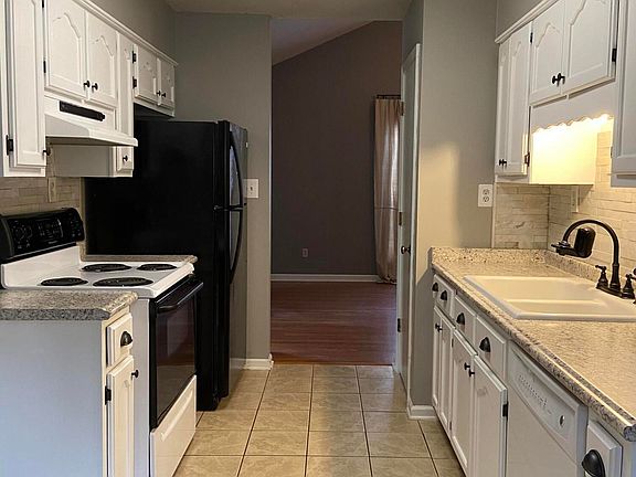 2nd image of 6808 Maury Dr