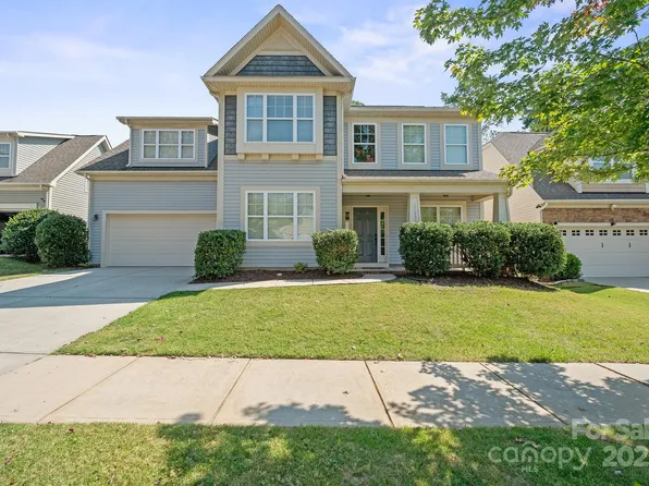 15809 Oxford Glenn Dr, Huntersville, NC 28078