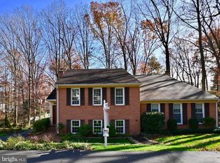 9905 Hemlock Woods Ln, Burke, VA 22015