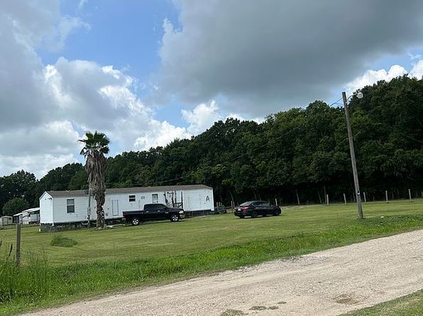 1130 A & B Nassans Rd