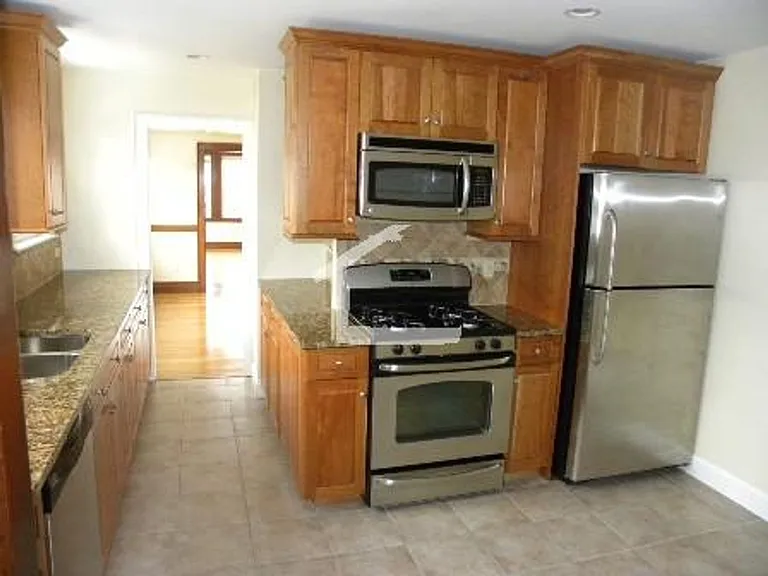 41 Blenford Rd — Photo 1