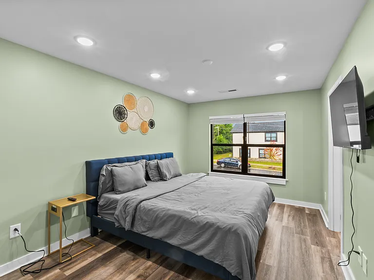 2834 Watauga Ave — Photo 5