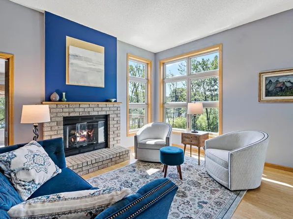 630 Sullivan Ln NE, Columbia Heights, MN 55421