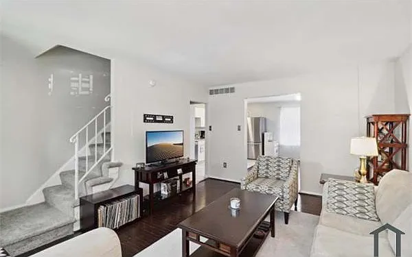 12 Durness Ct #30D — Photo 2
