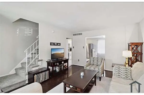 Building Photo - 12 Durness Ct #30D