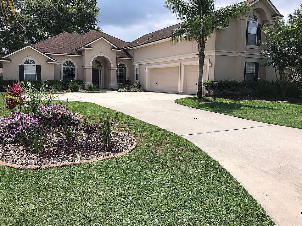 1st image of 13653 Chipperfield Ln