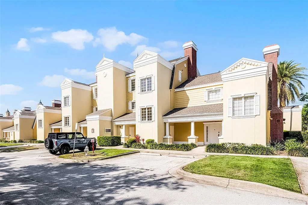 Building Photo - 1322 Seven Eagles Ct #301