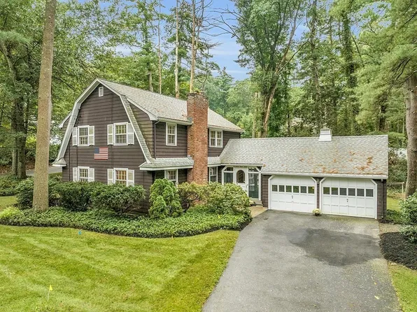 56 Brook Trail Rd, Concord, MA 01742