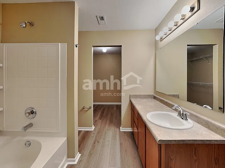 3126 Hurst St — Photo 14