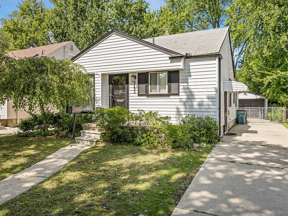 3402 Chester Rd