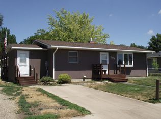 308 W 5th St, Pierre, SD 57501