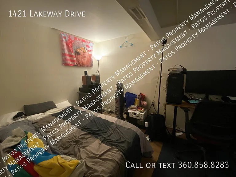 1421 Lakeway Dr — Photo 14