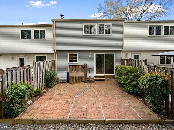 2nd image of 6804 Montivideo Square Ct