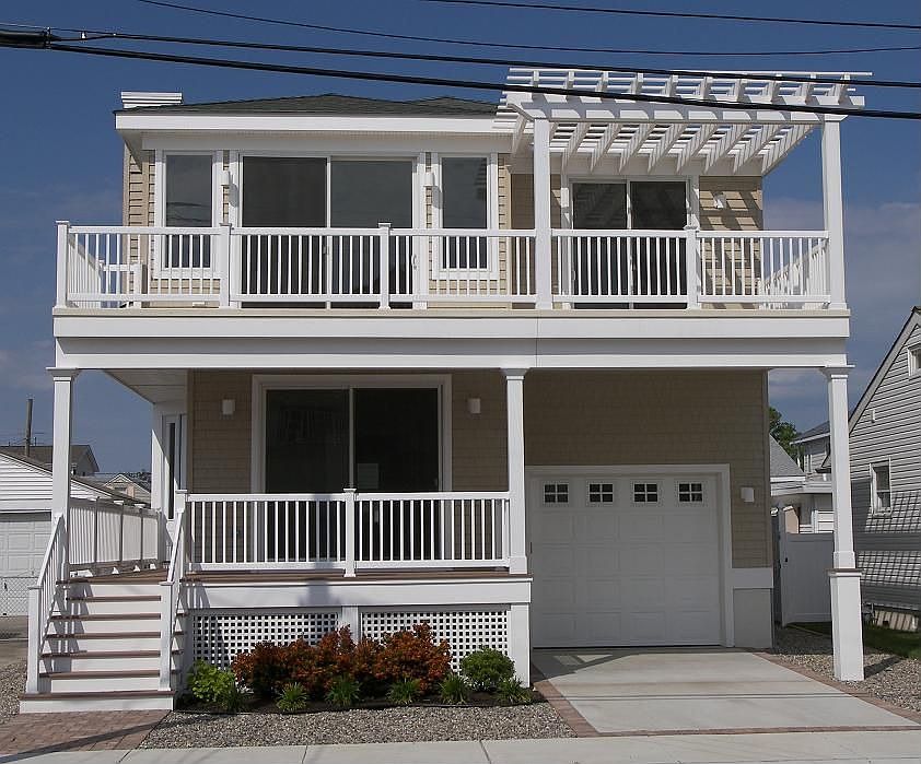 103 E. Stockton Rd. ...