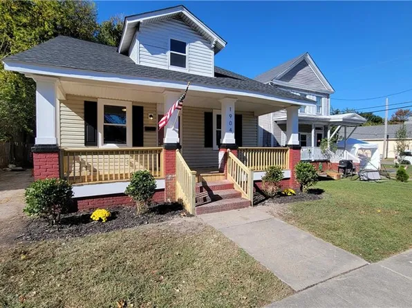 1904 Deep Creek Blvd, Portsmouth, VA 23704
