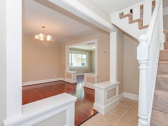 4th image of 2520 Ballentine Blvd