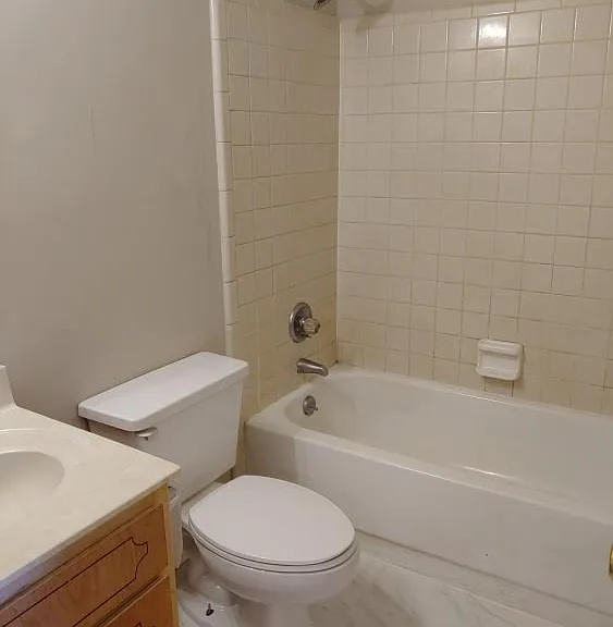 102 Pelham Dr — Photo 12