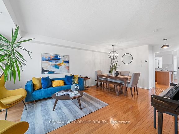 3rd image of 886 Audley Rd S