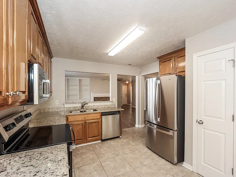 1716 Anniston Dr — Photo 9