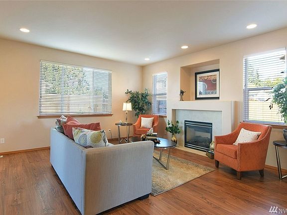 4th image of 6309 38th Pl NE