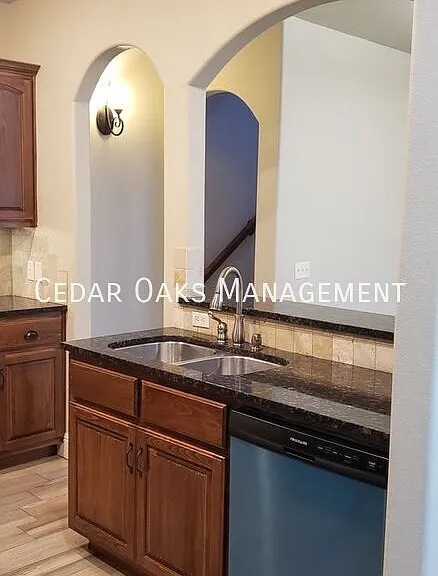 1620 Park St — Photo 14
