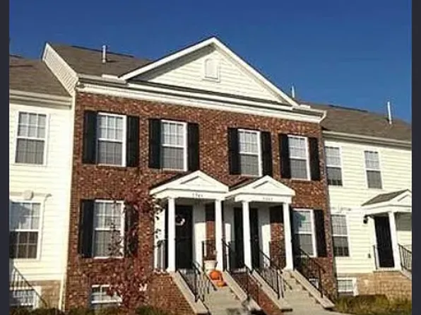5347 Staircase Falls Dr, Dublin, OH 43016