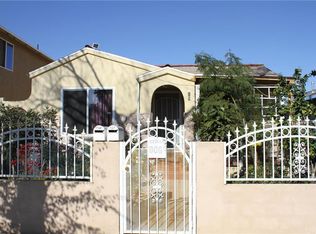 715 E 76th Pl, Los Angeles, CA 90001