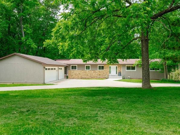 4691 E Inverness Woods Rd, Bloomington, IN 47401