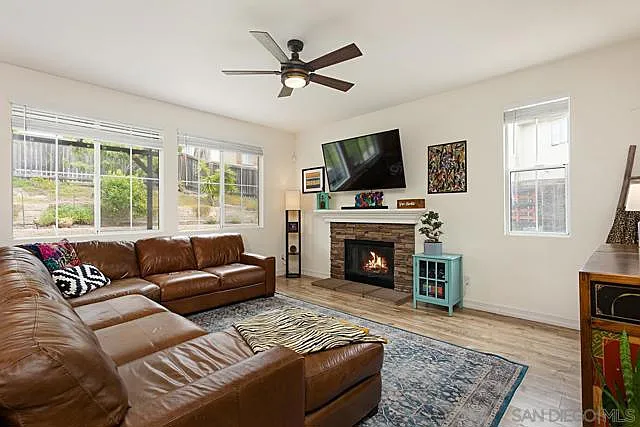 1058 Bells Dr — Photo 4