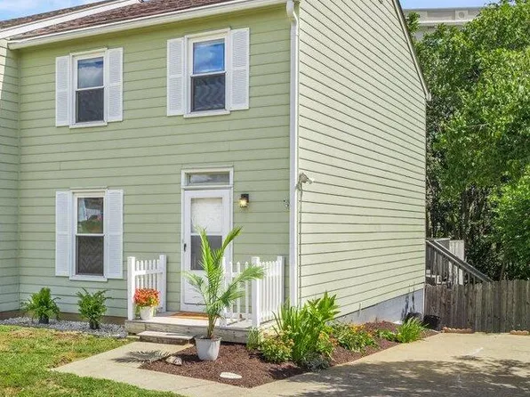 3203 Aqueduct Dr, Lexington, KY 40517