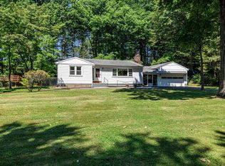 1116 Paradise Ave, Hamden, CT 06514