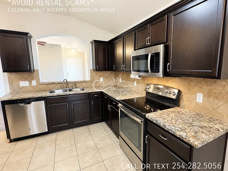 5829 Huntington Dr — Photo 4