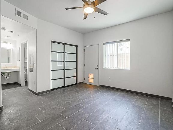 3rd image of 521 E Mission Ln APT 3