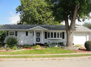 2980 Oak Crest Dr, Dubuque, IA 52001