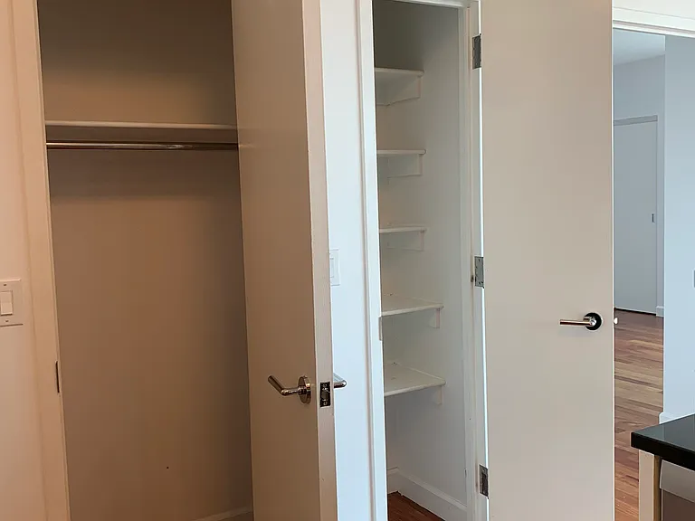 100 Jay St #22G — Photo 11