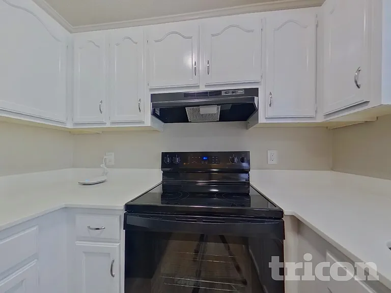 10920 Faringford Ct — Photo 5