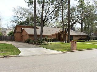 9 Legend Ln, Houston, TX 77024